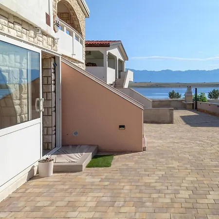 2 Bedroom Awesome In *