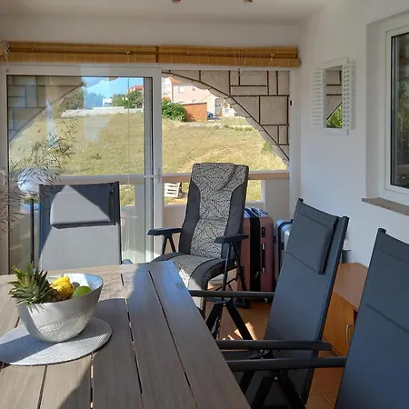Апартаменты 2 Bedroom Awesome In Вир