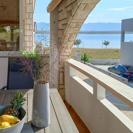2 Bedroom Awesome In