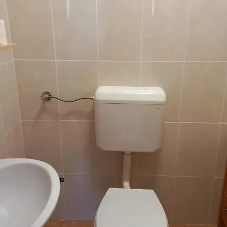 2 Bedroom Awesome In דירה