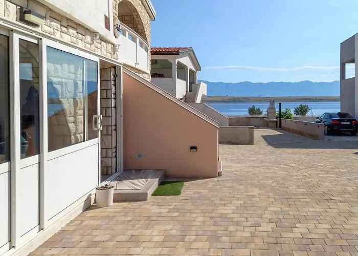 2 Bedroom Amazing In *