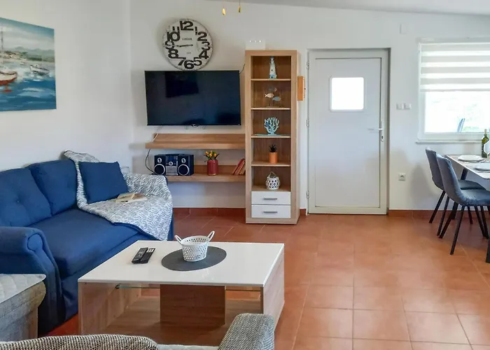 2 Bedroom Amazing In 维尔